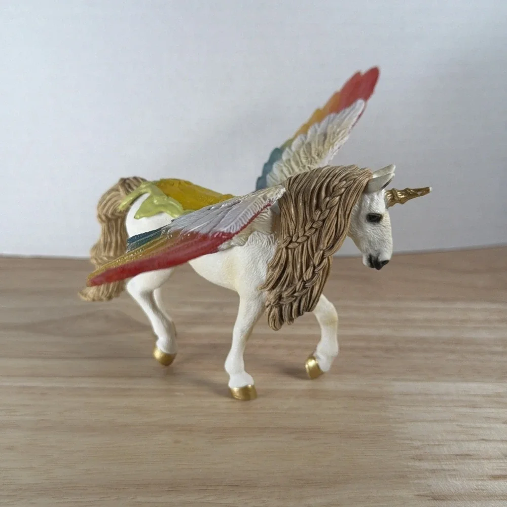2013 Schleich Bayala Rainbow Winged Unicorn Pegasus Glitter Figurine Toy